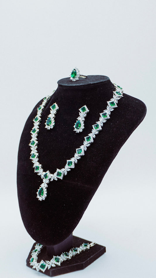 Ya-Queen Set