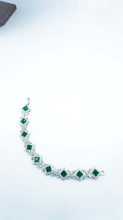 Ya-Queen Set